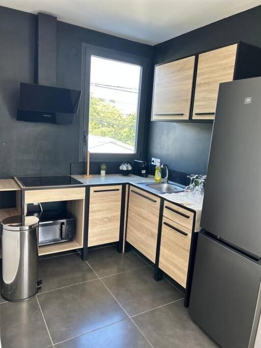 Appartement A 2 Pas De La Plage De Terre Sainte المظهر الخارجي الصورة